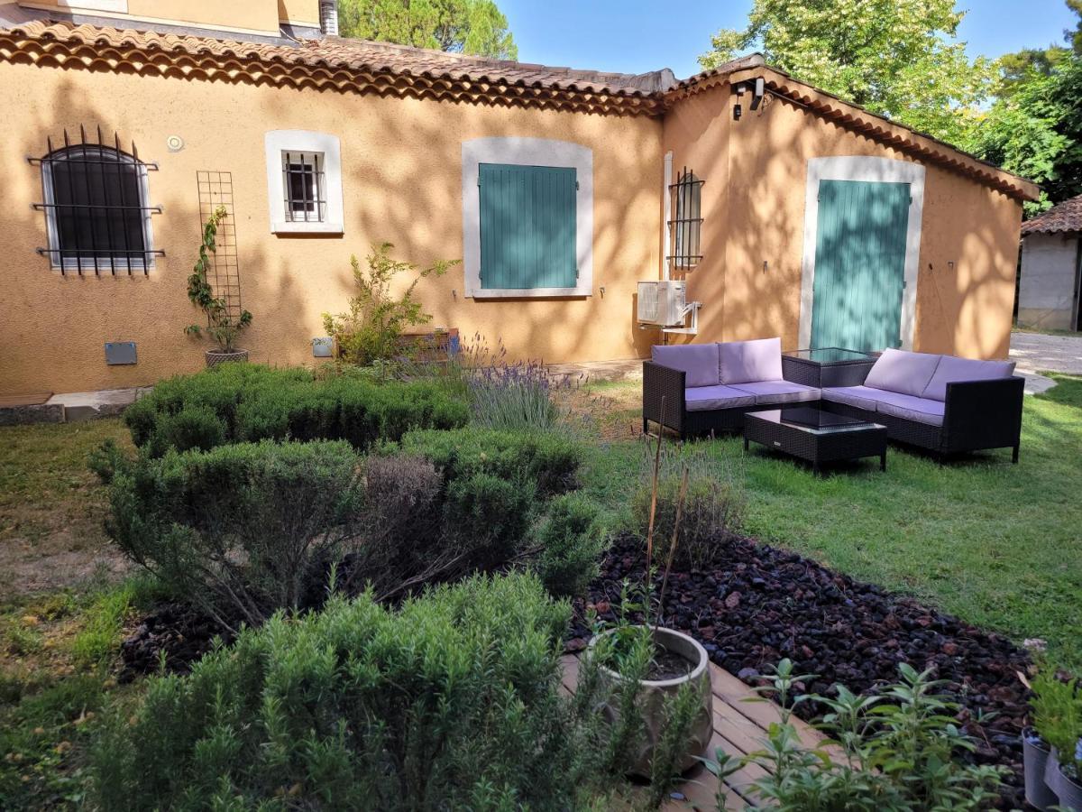 Au Bord De L'Alzon Apartman Uzès Kültér fotó