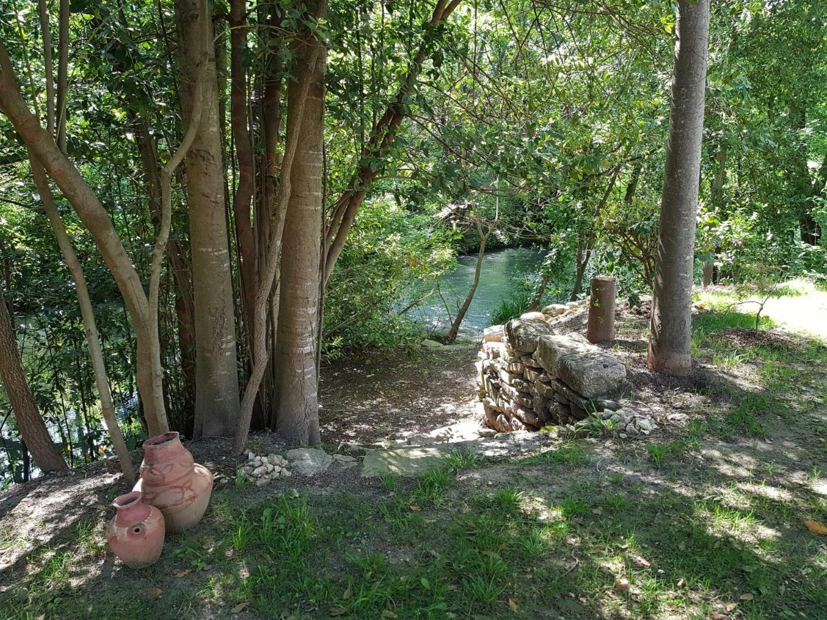 Au Bord De L'Alzon Apartman Uzès Kültér fotó